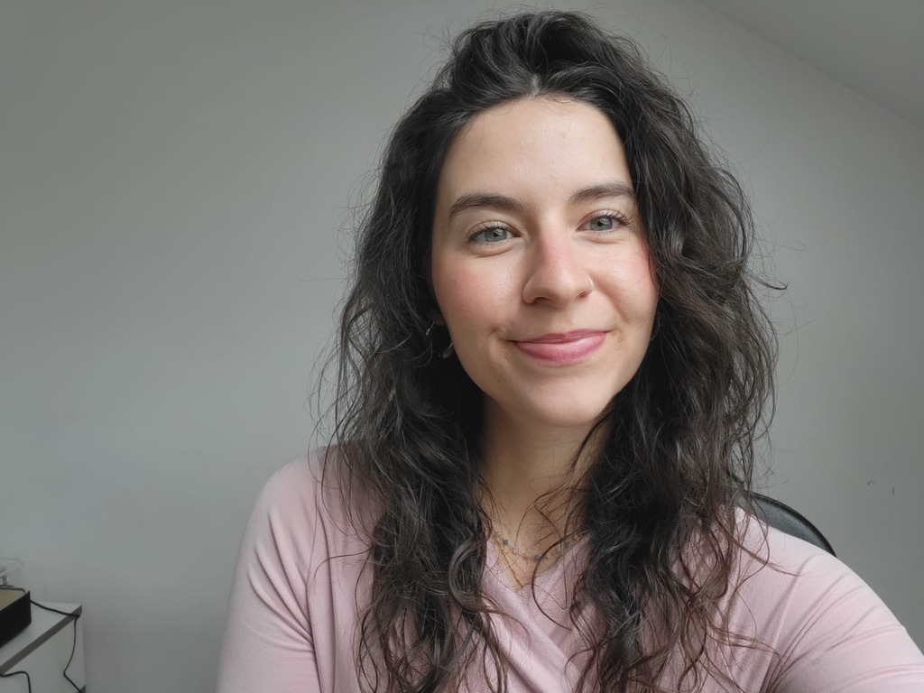 12BC40 2BF9F6D6F778 1 105 c